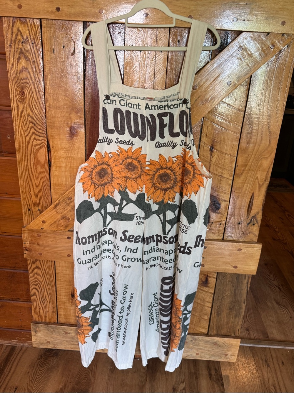 VINTAGE NWOT Sunflower Print Overalls in Cream & Orange PLUS SIZE